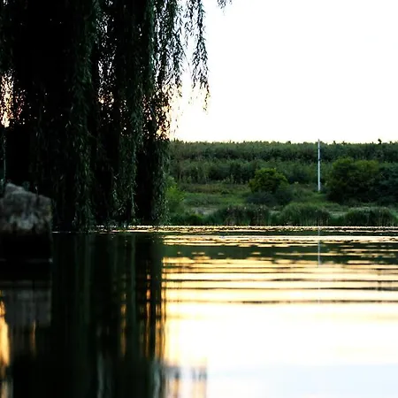 מלון Korona Szallo *