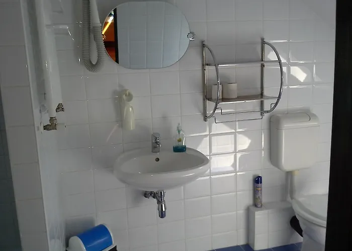 Korona Szallo Hotel *