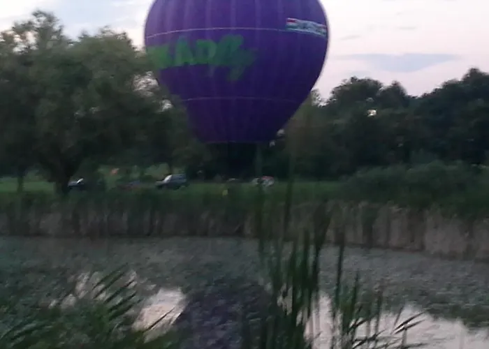 Korona Szallo Надьканижа