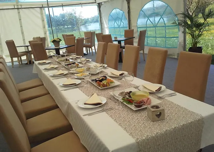 Korona Szallo Hotel *