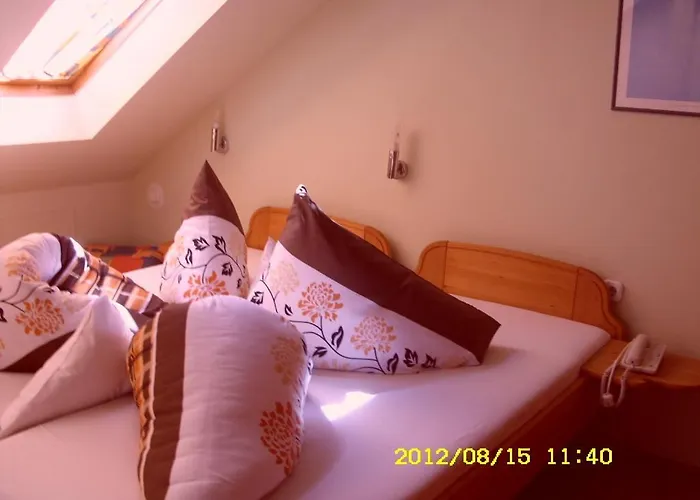 Korona Szallo Hotel *