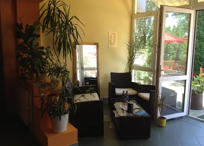 Korona Szallo Hotel *